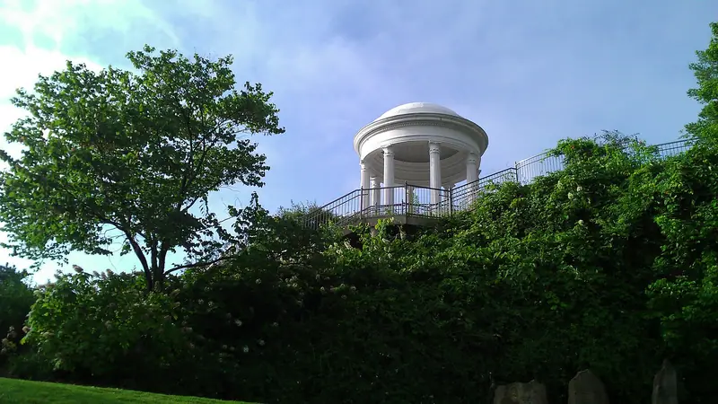 Sibyl Temple, a white domed, columned temple at the entrance to Vestavia Hills
